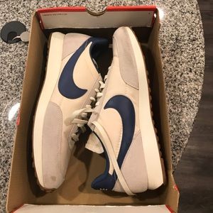 Nike Tailwinds 79 size 11.5